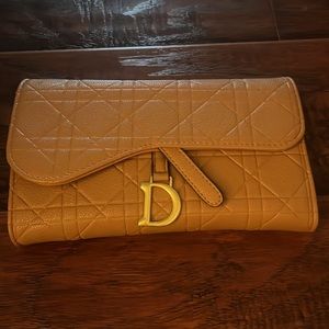 NWT Wallet on chain-Caramel color